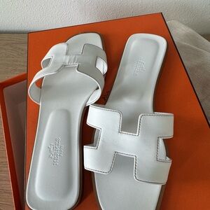 White Hermes Oran Sandal